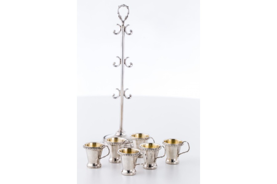 Kpl. 6 srebrnych kieliszków  na „ srebrnym drzewku”,  złocone, Anglia – klasycyzm.