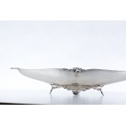 Patera reprezentacyjna typu przestrzenna gondola, srebrna, Włochy – modernistyczna